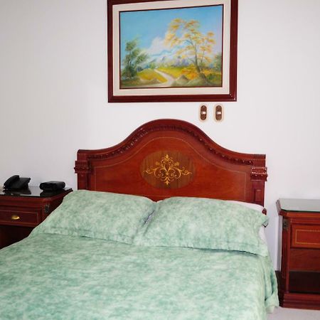 Hotel Quinta Avenida Cucuta Bagian luar foto