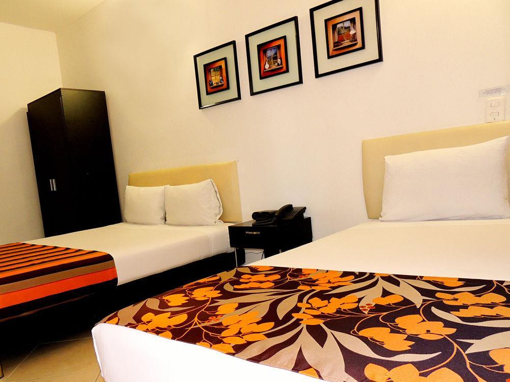Hotel Quinta Avenida Cucuta Bagian luar foto